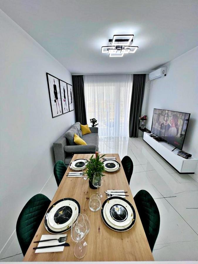 Soho Aparthotel Gran Varadino Esterno foto
